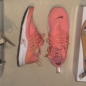Nike Women's Pink Athletic Shoes